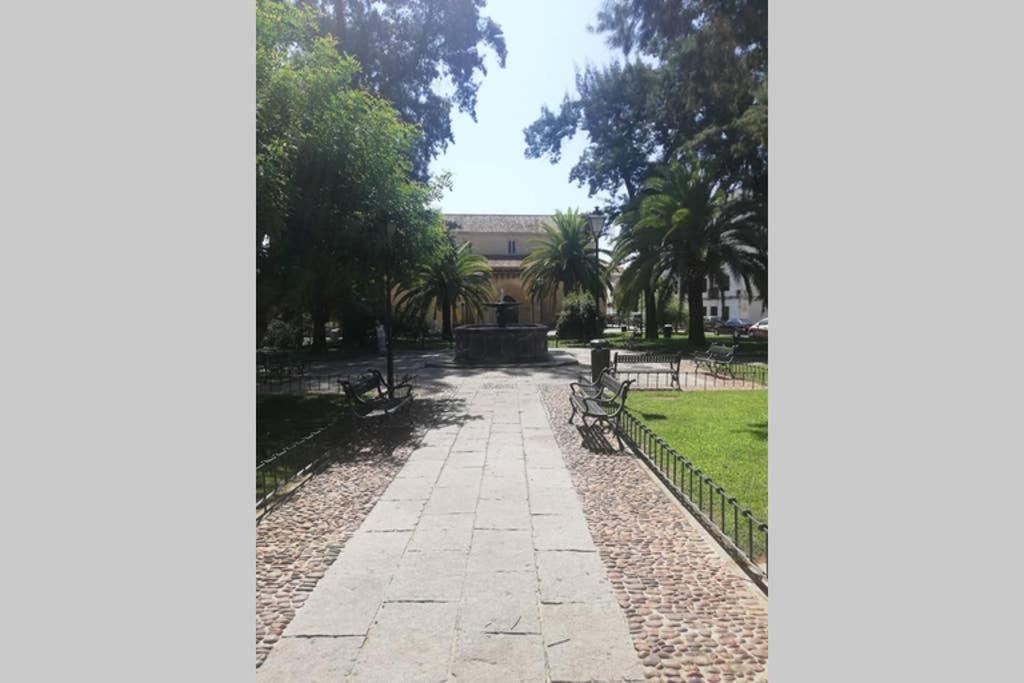 Apartamento Loft La Magdalena Cordoba Luaran gambar